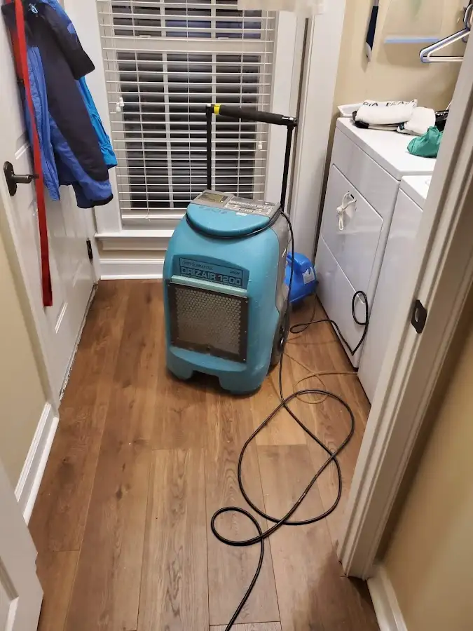 Commercial dehumidifier deployed for Crawl Space Restoration in Pearl